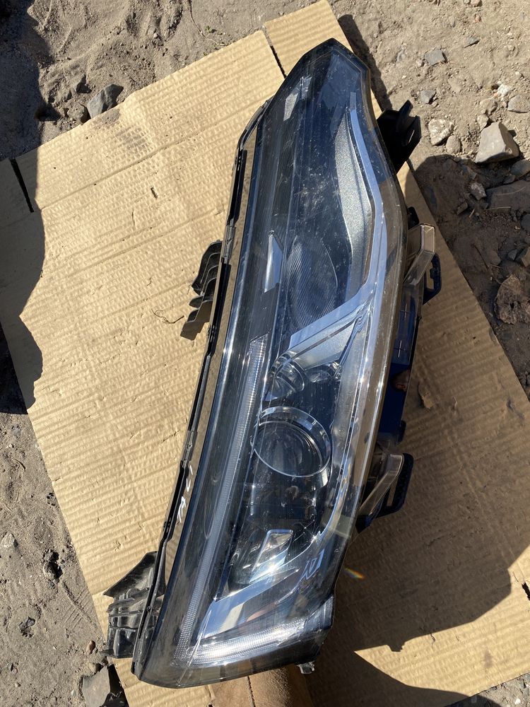 Reflektor lampa renault talisman prawa