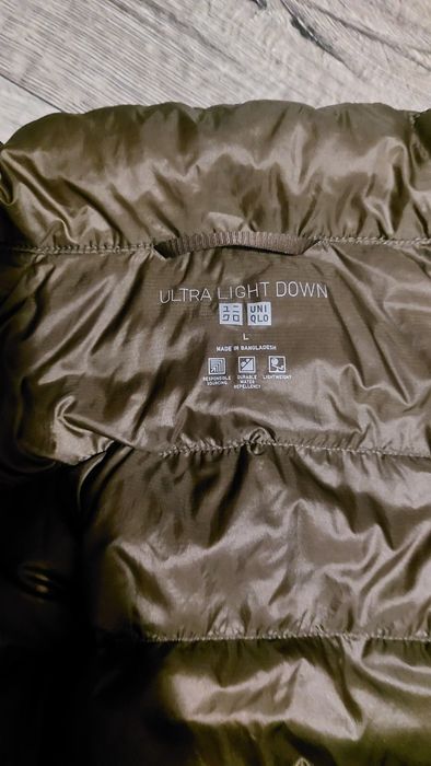 Фірмова легенька якісна тепла жилетка унисекс на пуху Uniglo! Розмір L