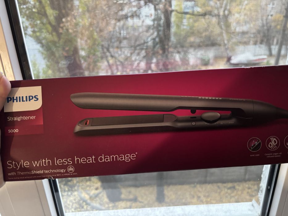 Вирівнювач волосся Philips BHS10