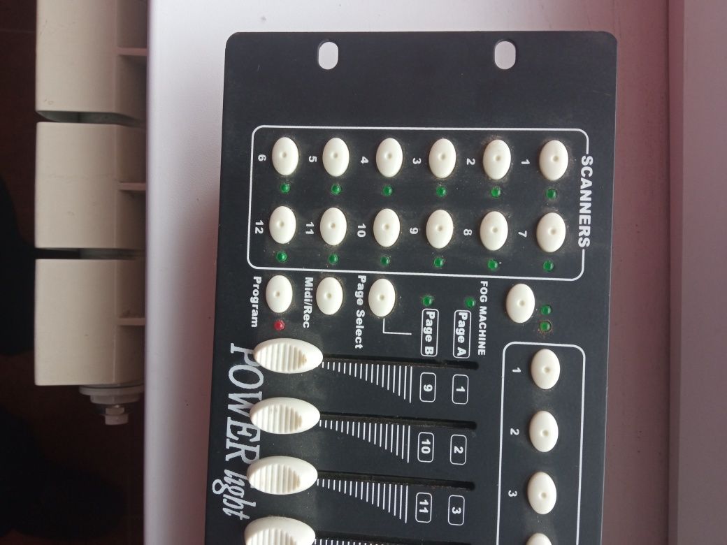 Контролёр DMX 2402