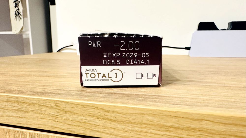 Одноденні лінзи Dailies Total 1, -2,00 (22 штуки)