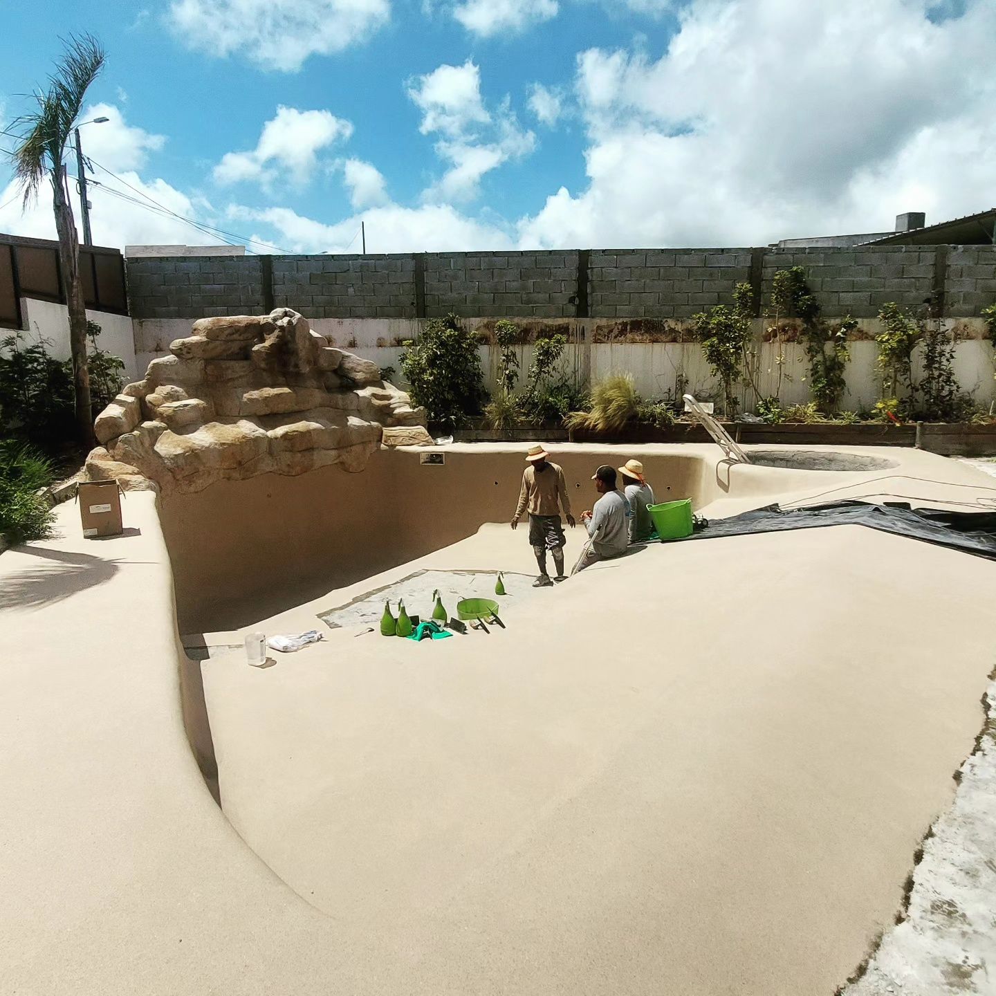 Construção e manutenção de piscinas