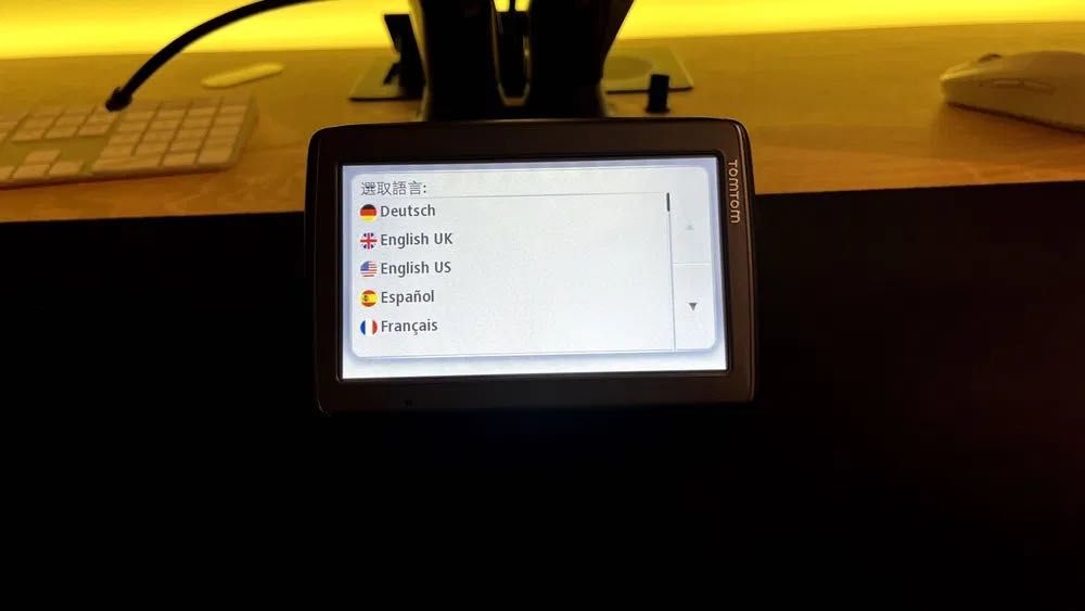 Nawigacja TOMTOM 4EQ50 Z1230 Stan JAK NOWY