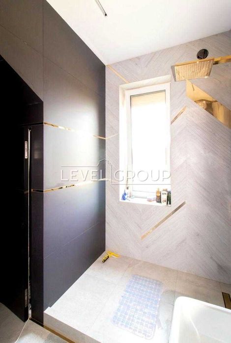 Продається сучасний 5к будинок 274м2, Лісники, 7 соток