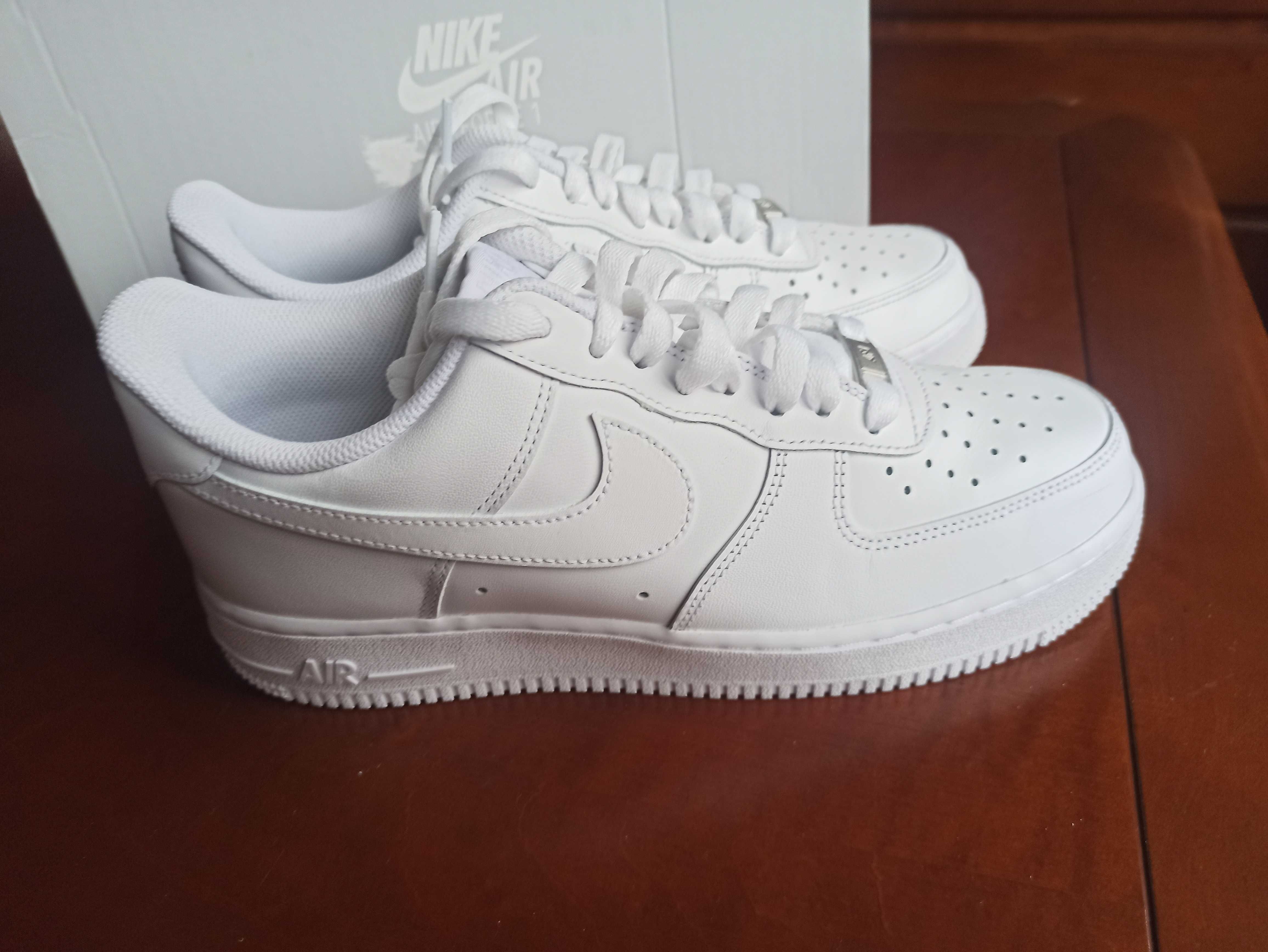 (roz. 41) Nike Air Force 1 Low '07 White Białe CW2288.-111