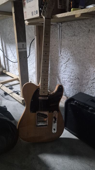Guitarra eléctrica Fender Squier Stratocaster