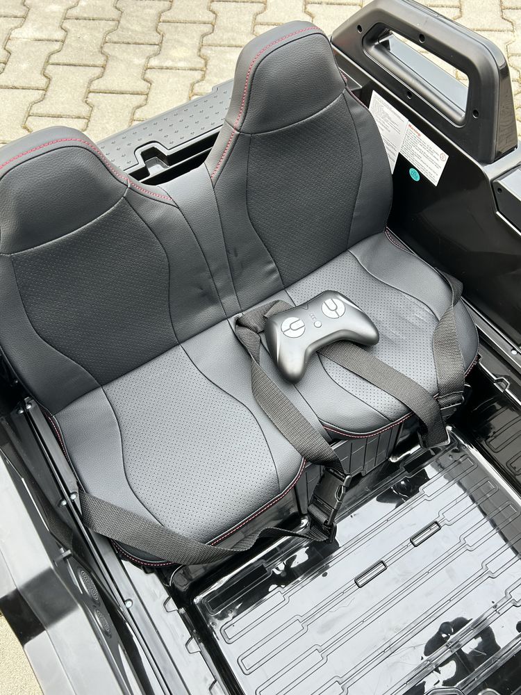 Auto na akumulator Mega Duże Buggy Clash 2 osobowy 24 Volt 4x4