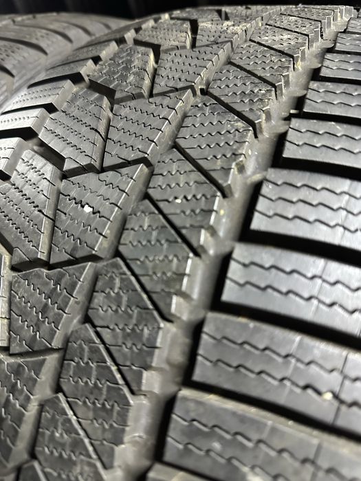 Резина 245/40/19 Continental R19 пара зима 90%