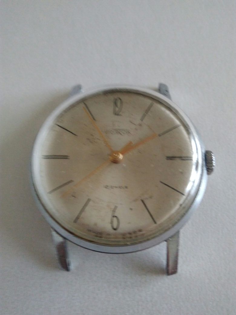 Zegarek mechaniczny Vostok.