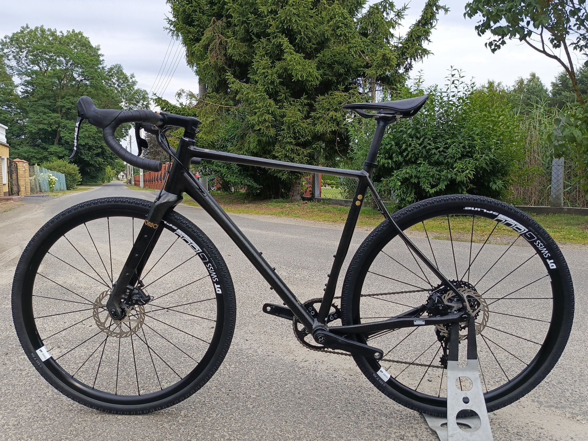 Rower gravel Rondo Ruut AL2 Sram Apex 1x11 Dt Swiss rozmiar L stan bdb