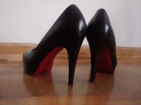 Czółenka skórzane stan idealny