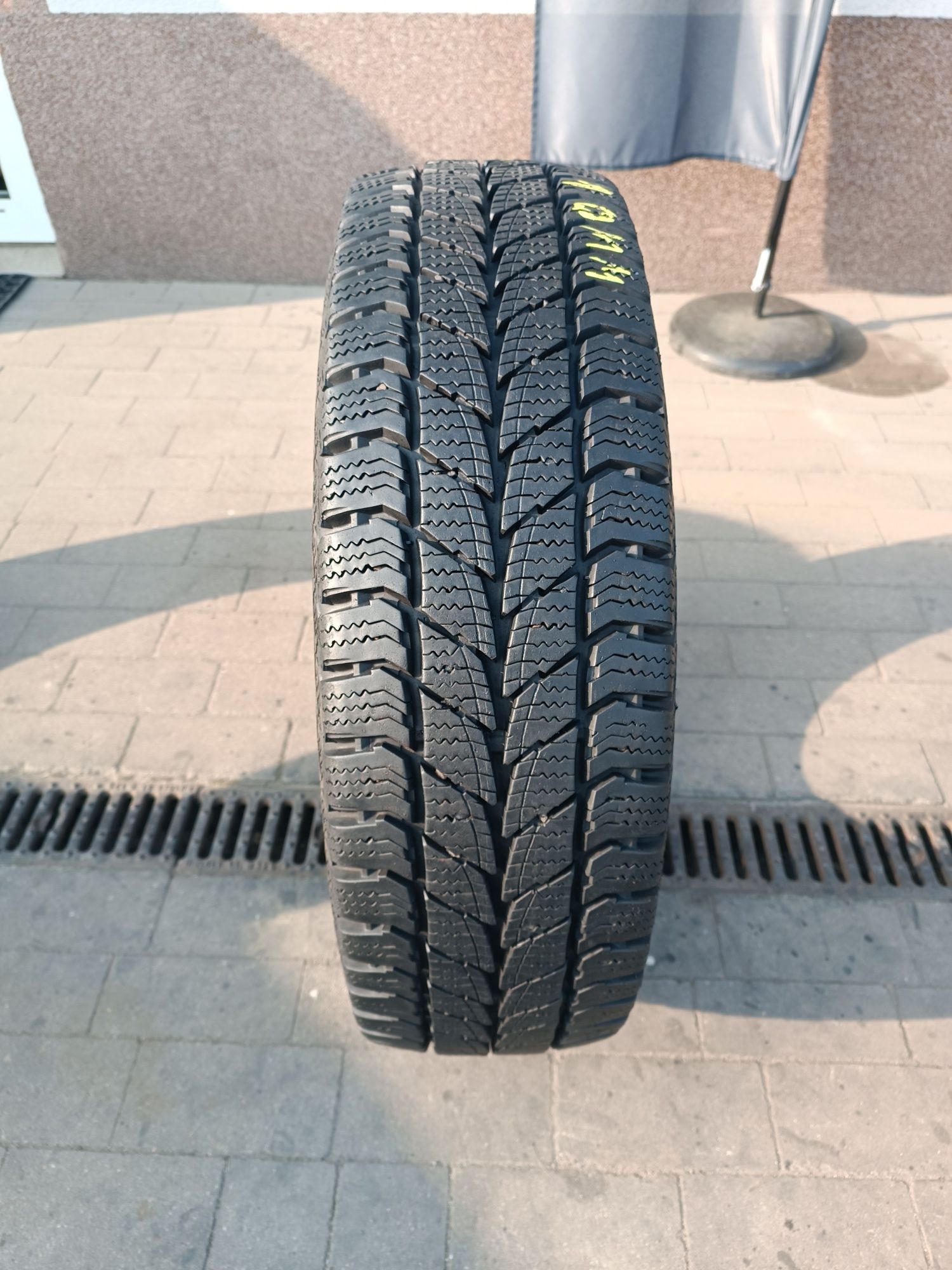 215/75R16C Uniroyal Snow Max 2 opona pojedynka