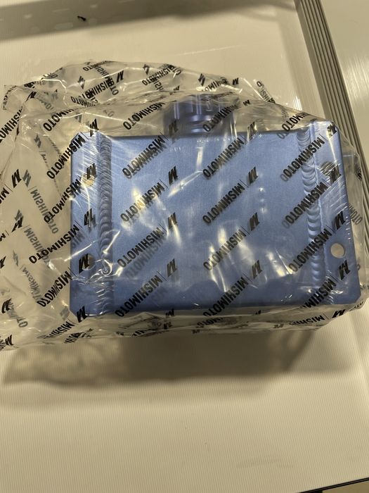 Deposito universal mishimoto refrigeraçao Azul 1 lt