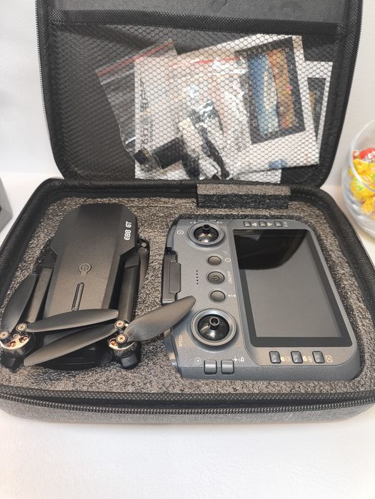 Дрон Huawei A888, великий екран