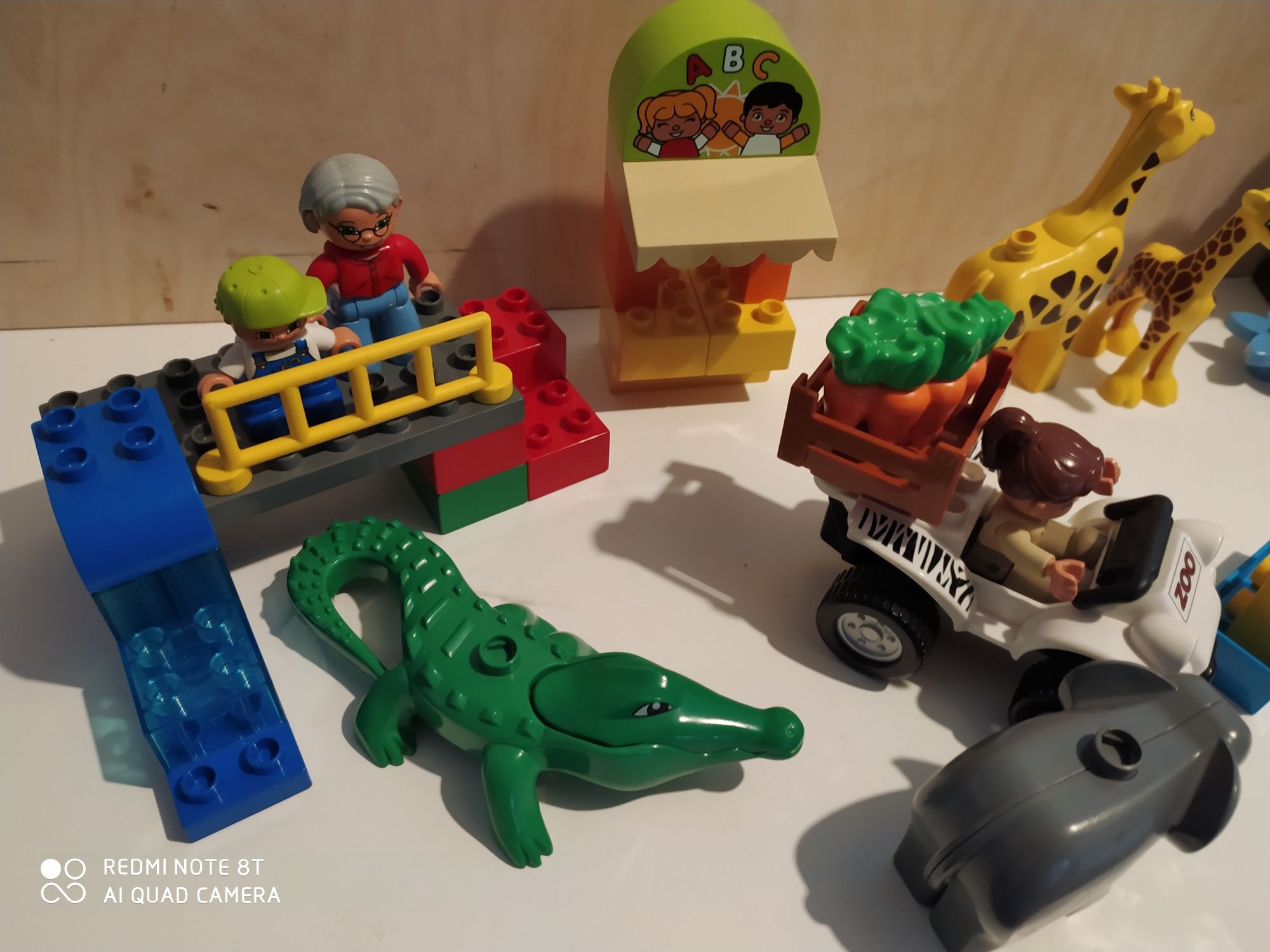 Lego duplo karmienie w zoo zwierzeta