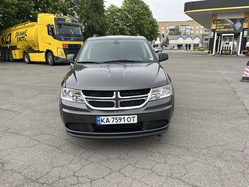 Dodge Journey 2,4 мінімальну пошкодження, відмінний стан