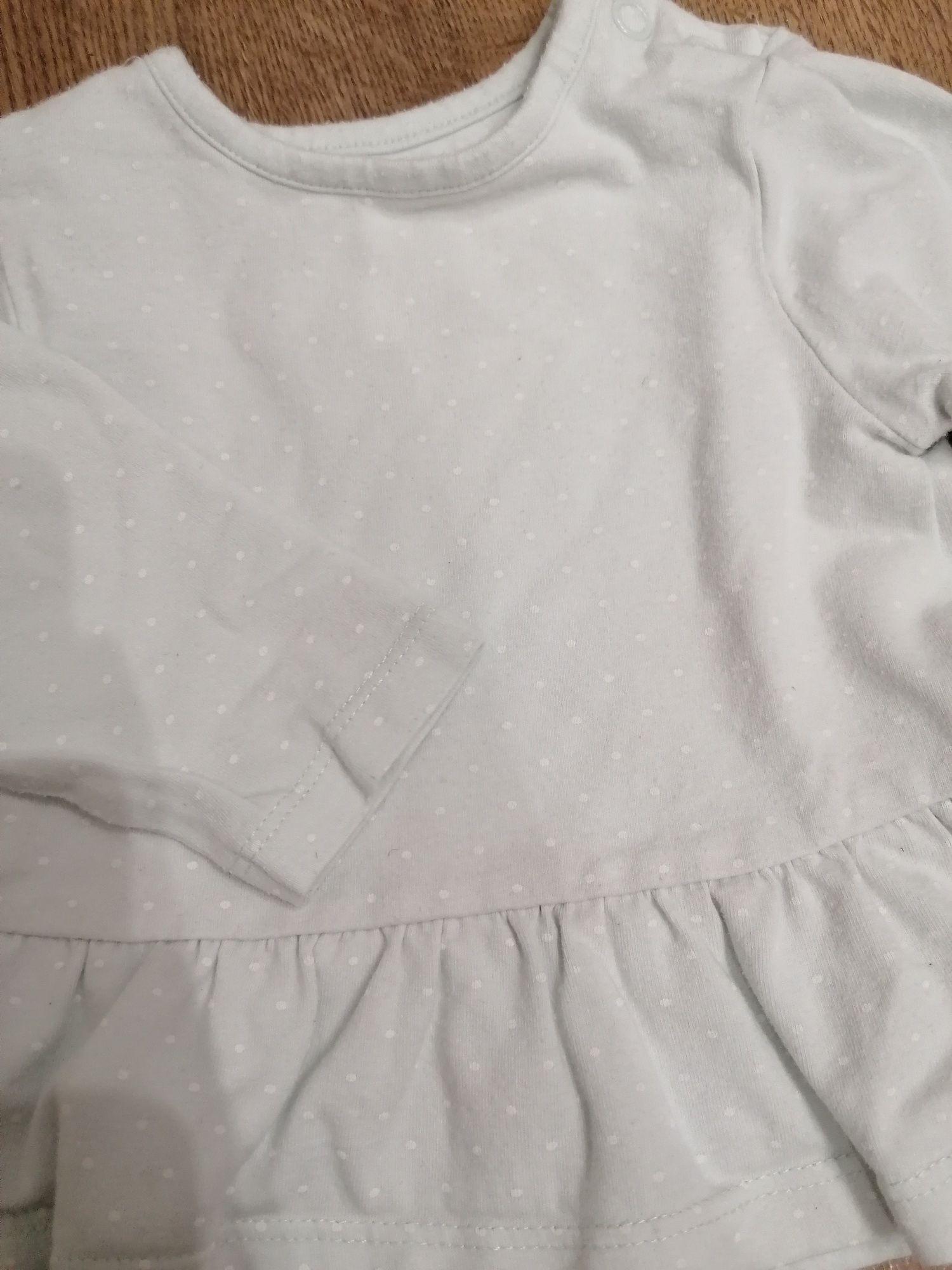 Bluzeczka niemowlęca z falbanką  - rozmiar 62
