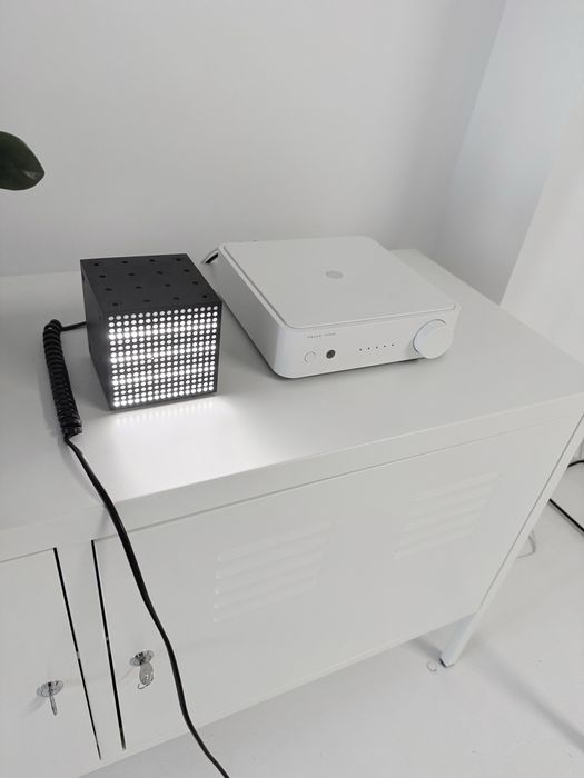 IKEA x Teenage Engineering FREKVENS wielofunkcyjna lampa LED