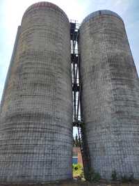 Сінажні башні висота 30 метрів