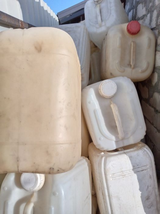 Канистры 20 литров