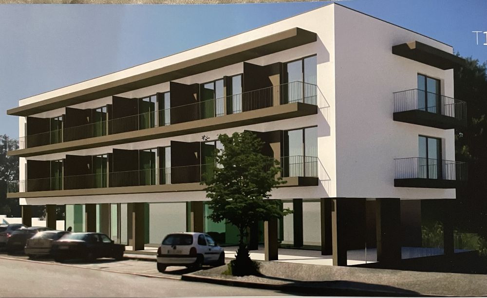 Alugo apartamento T1 junto à FEUP