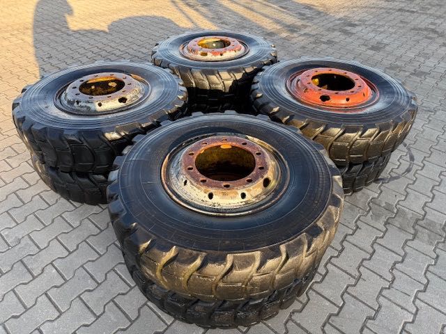 KOŁA do koparki komplet 11.00r20 8szt