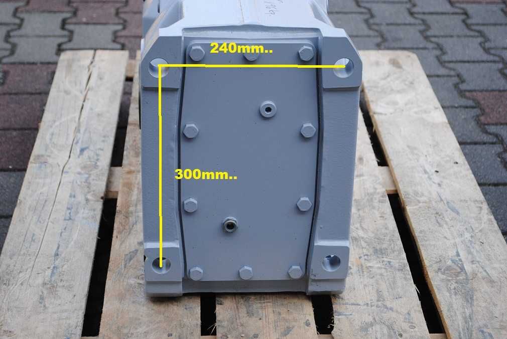 Motoreduktor kątowy 4kw. 11,4obr./min. z hamulcem. SIEMENS