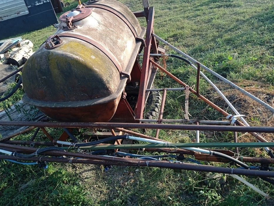 Продам трактор юмз6 з навісний