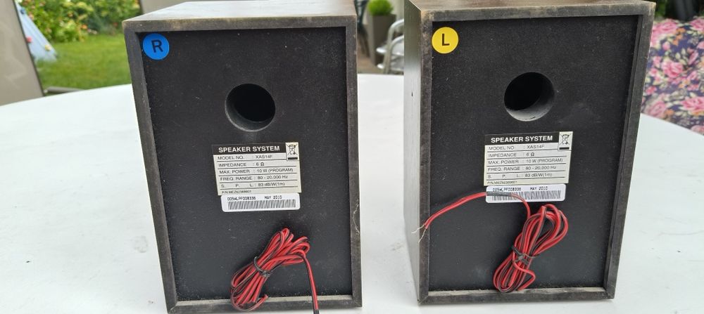 Okazja.Małe Kolumny glosnikowe  2x10W  oporność 6 ohm.Stan b.dobry