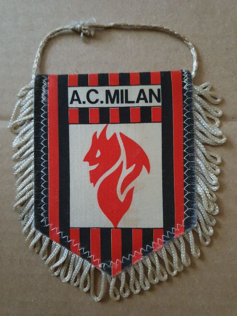 Proporczyk piłkarski AC Milan