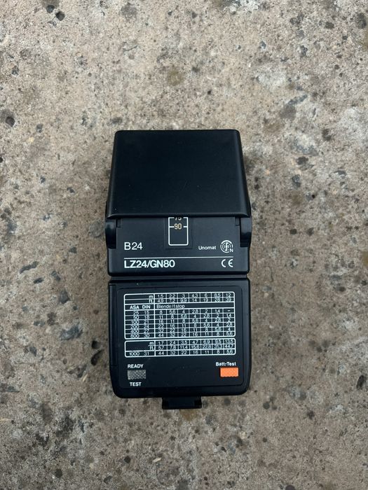 Фотовспышка Unomat B24