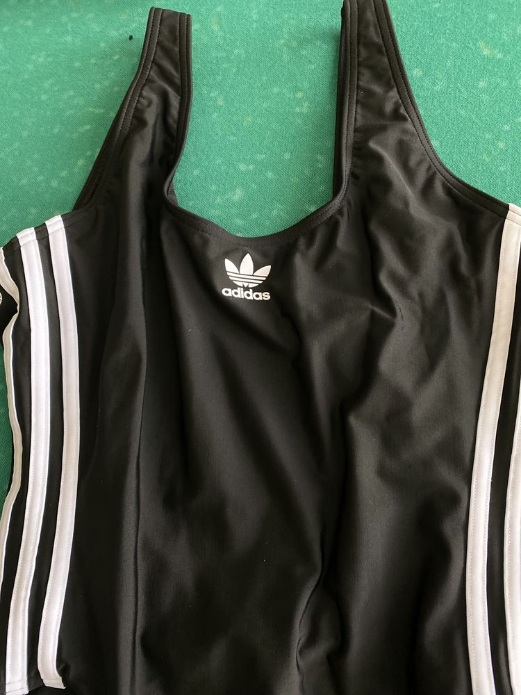 Купальник  сдельный adidas xl по факту  l