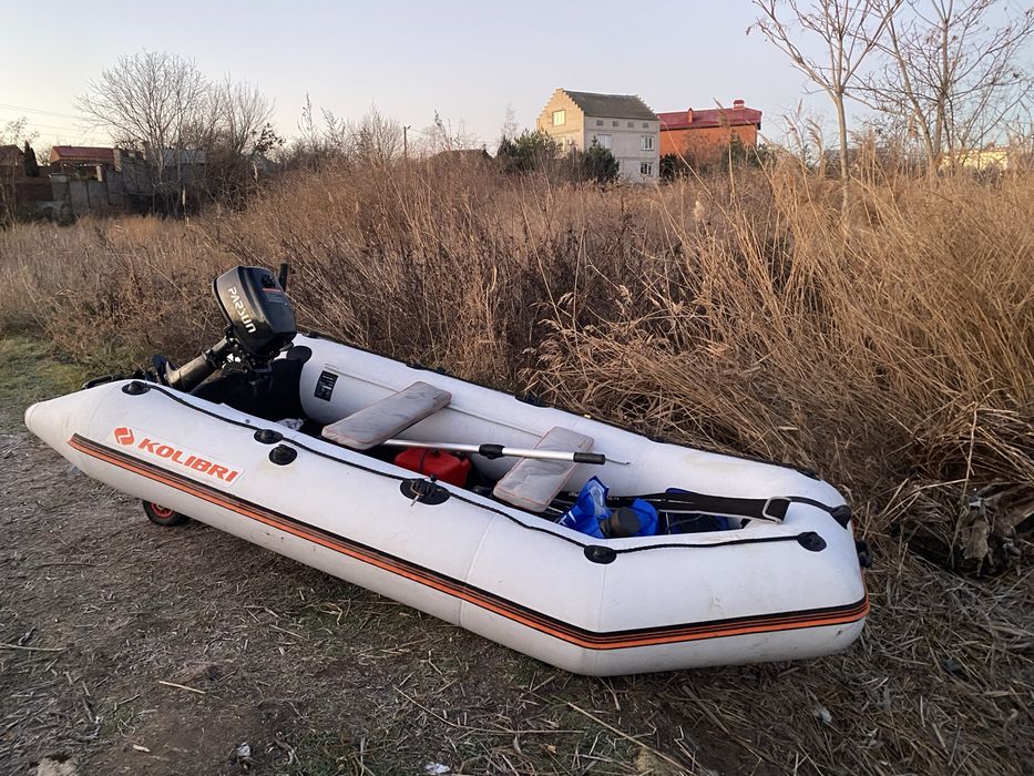 Продам човен з мотором