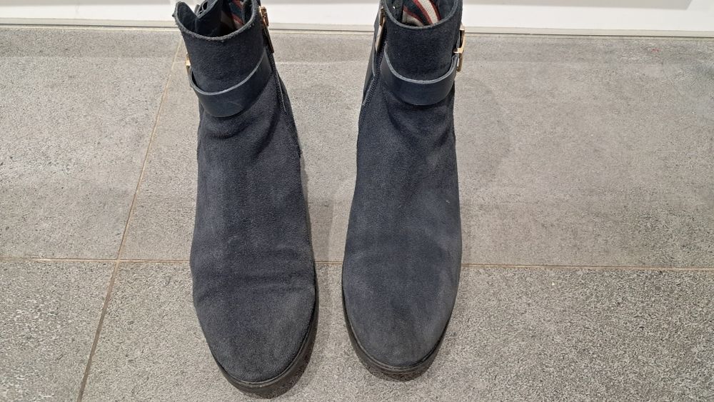 Buty botki Tommy Hilfiger rozmiar 40.