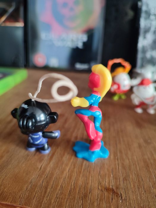 Kinder Marvel Heroes, DC Heroes