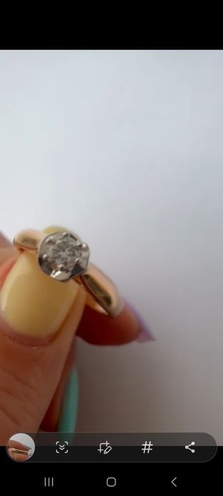 Кольцо з брилиантом 0.12 кар