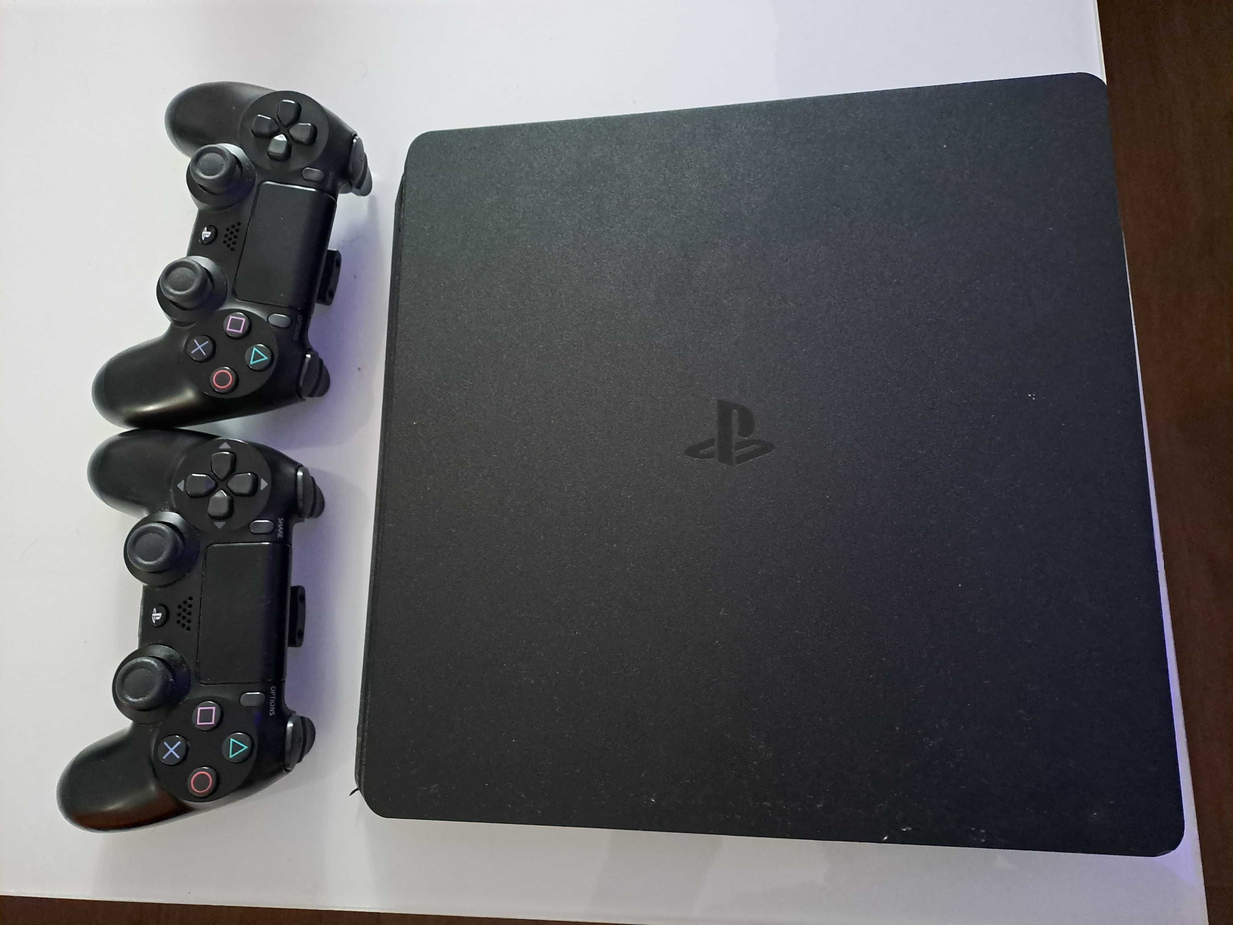 PS4 Slim 1tb com 2 comandos e 1 jogo