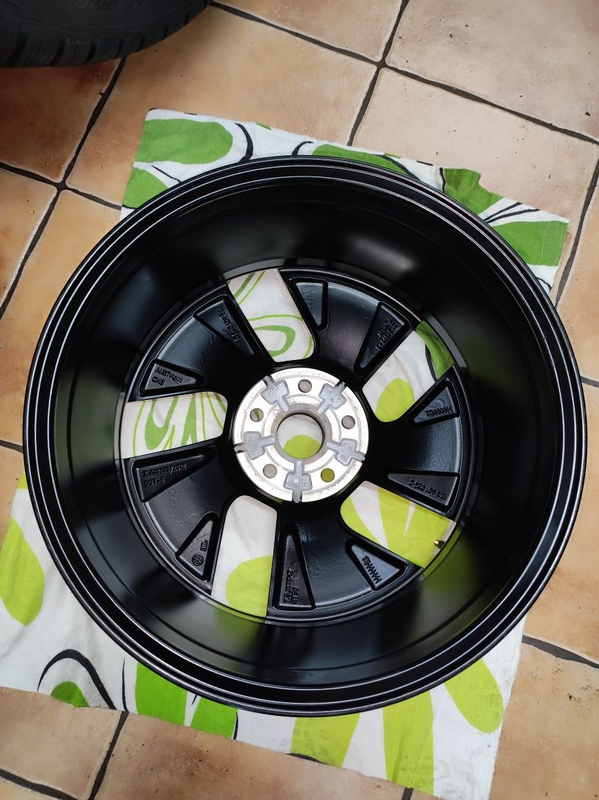 Felga aluminiowa Volkswagen OE 10A601025G 7.5" x 18" 5x112 ET 50