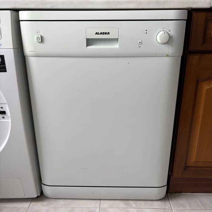 Maquina de Lavar Loiça Alaska em bom estado