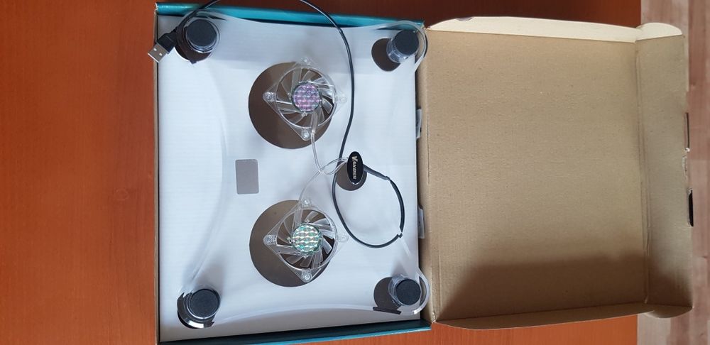 Chłodząca podkładka pod laptop nowa