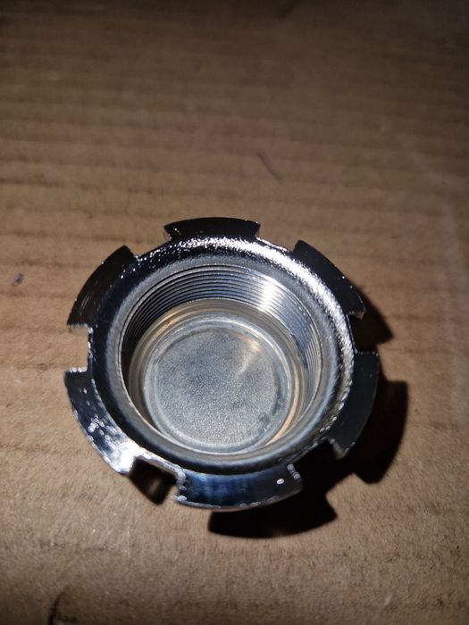 Fabrycznie Nowa chrom nakretka sztycy Romet motorynka komar ogar kadet