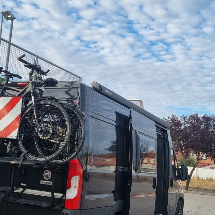 Sunlight Cliff XV – 2020 – Como Nova!