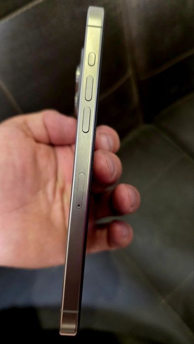 Продаю айфон 15 про макс