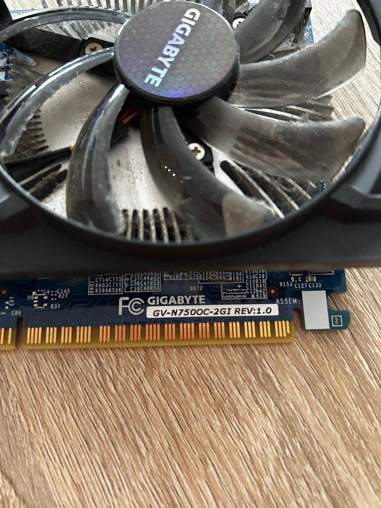 GIGABYTE geforce GTX750OC 2048mb ddr5 128BIT Karta graficzna