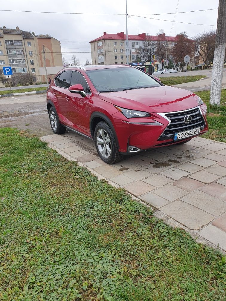 Lexus NX 300 h гібрид