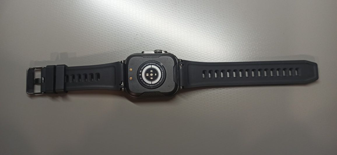 Sprzedam męski smartwatch ST14 zegarek fitness czarny
