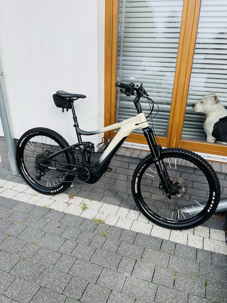 Rower elektryczny GIANT REGIN E 2 PRO * L 27.5 + dodatki * FULL MTB