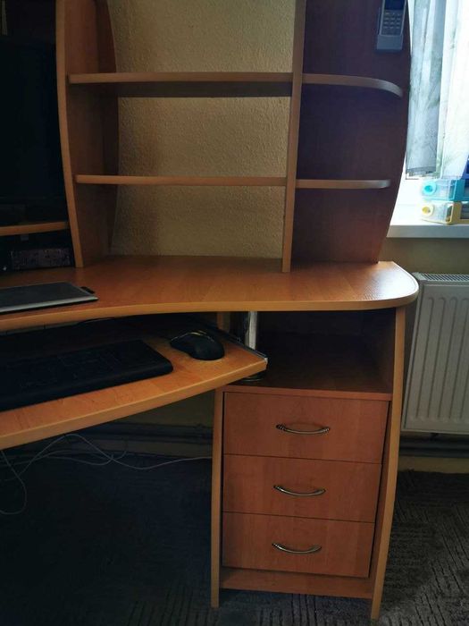 Стіл комп'ютерний кутовий б/у+ тумба