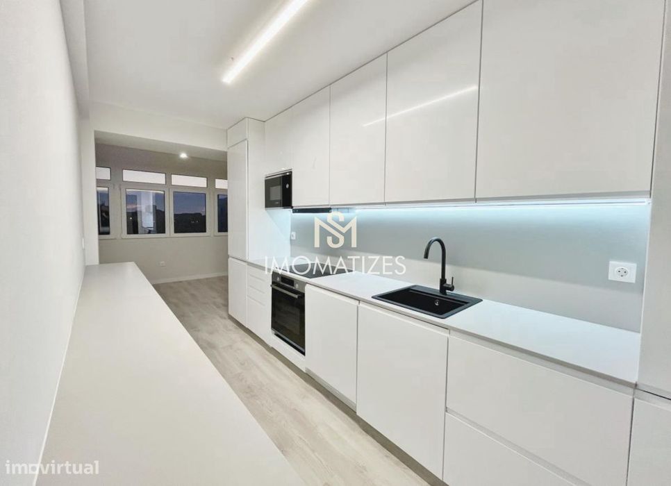 Apartamento T2 Penthouse Remodelado - Póvoa de Varzim