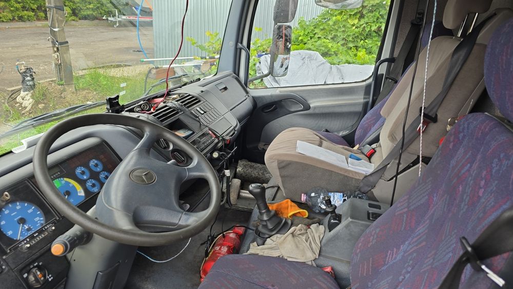 Mercedes Atego 817 laweta 6.5m